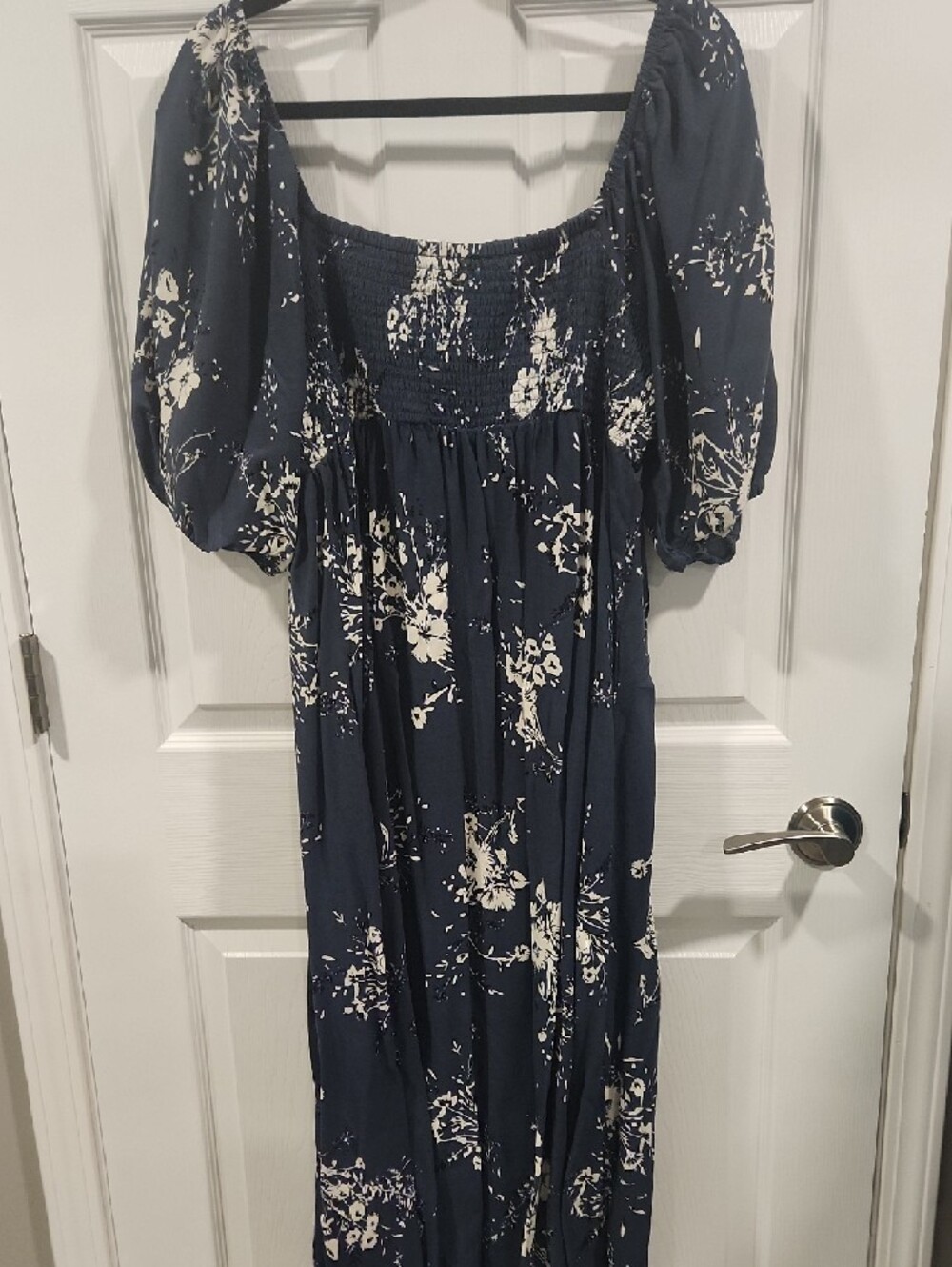 Maurices Navy Floral Puff-Sleeve Midi Dress with Ruched Bodice - Picture 6 of 7